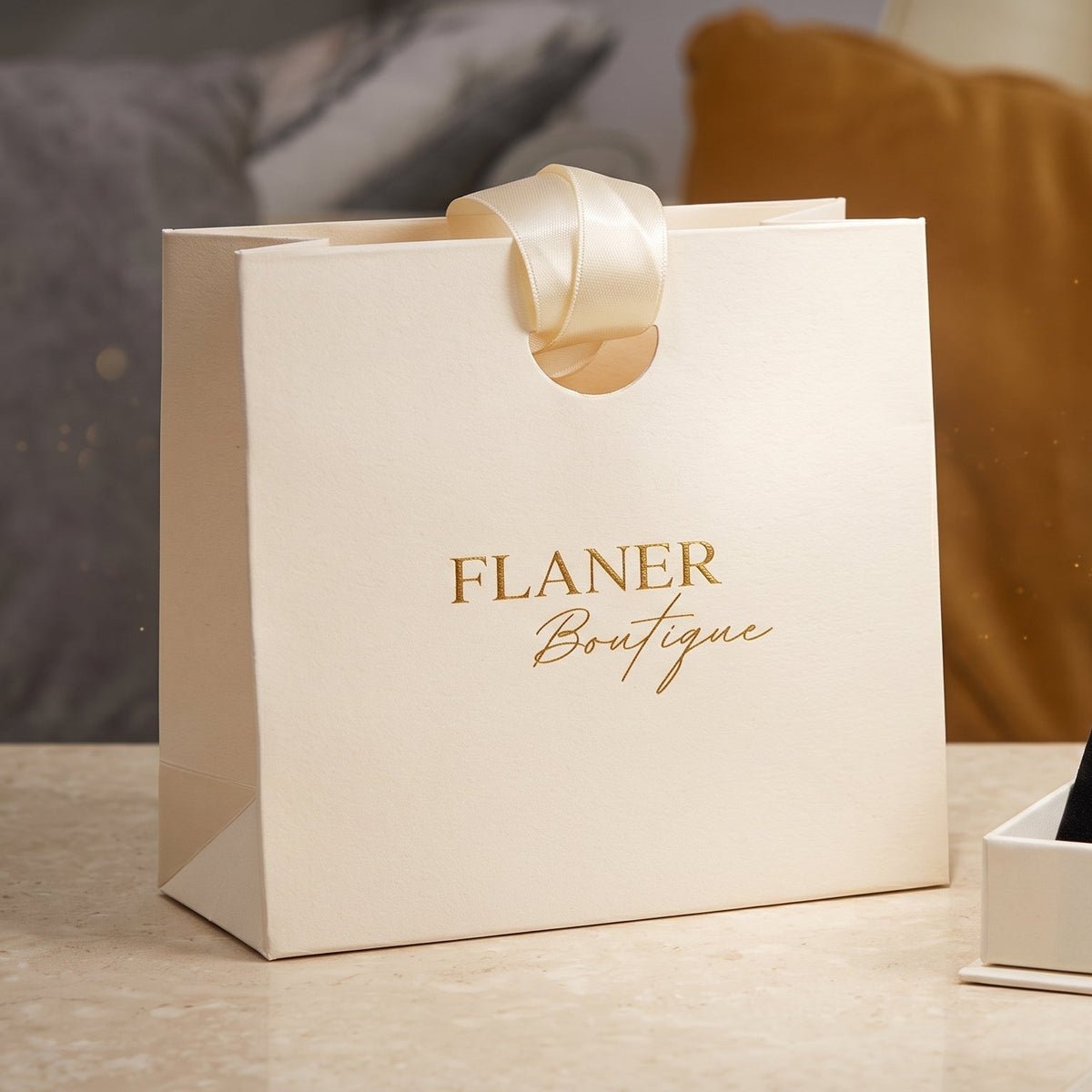 Paper gift bag